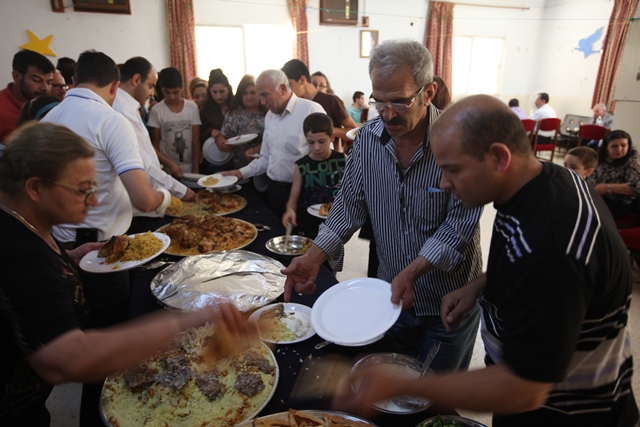 Meals for Syrian refugees