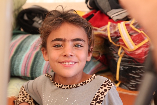 Iraqi refugee girl - World Help