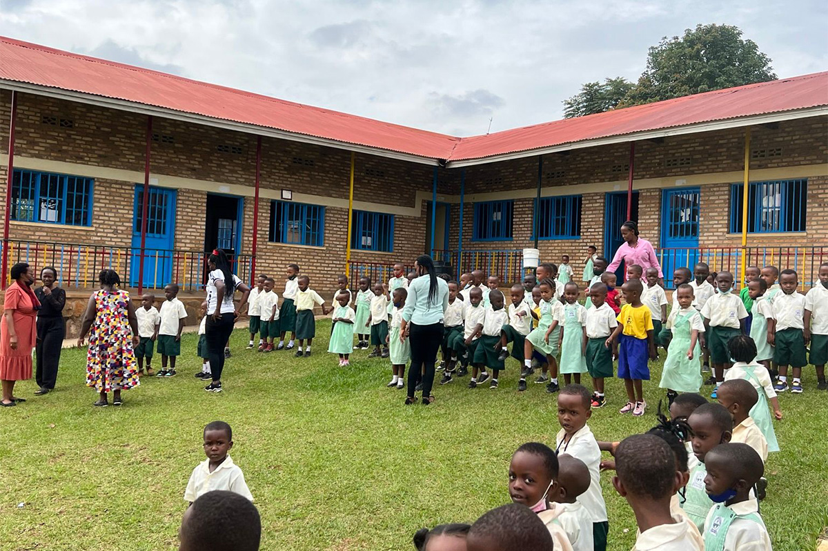Rwandan Children go to school