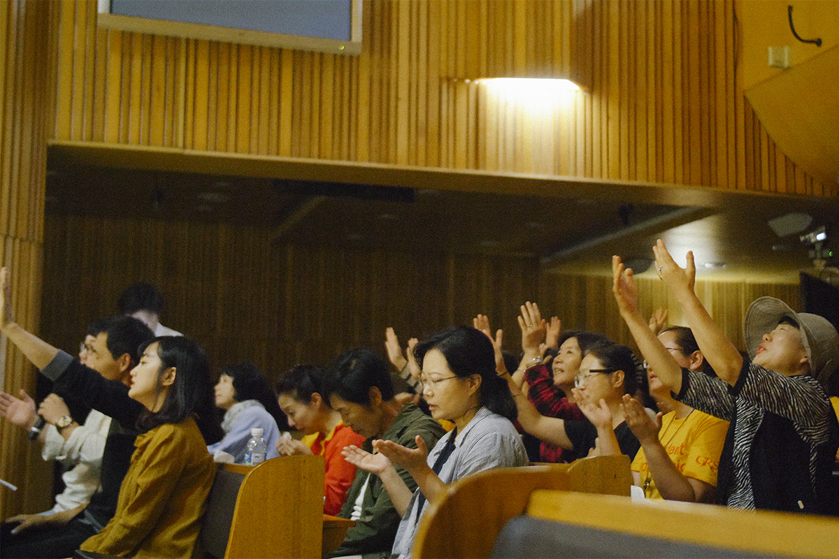 Help persecuted Christians and others in need this International Day of Prayer!