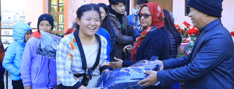 Preview thumbnail for the article: Why #GivingTuesday is More than Just a Hashtag